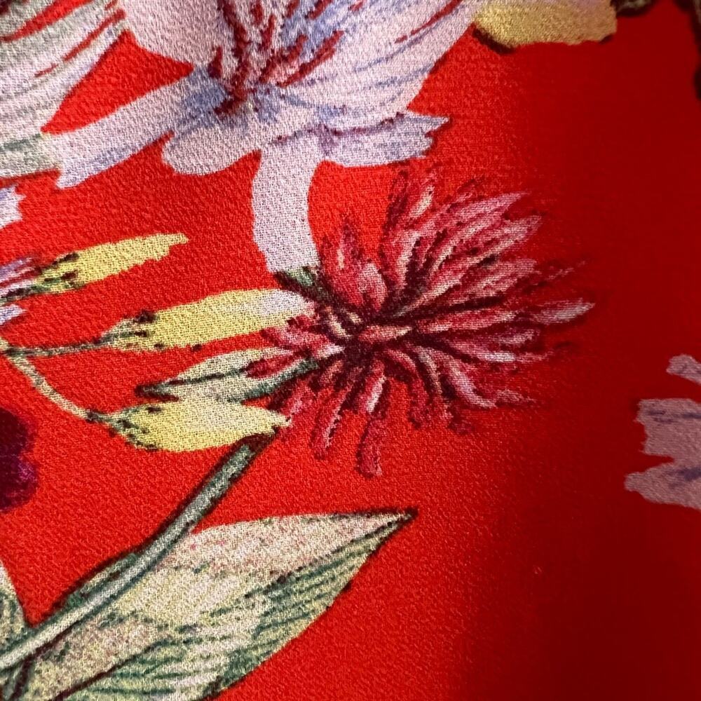GORGEOUS Rose+Olive Sleeveless Red Print Blouse Sz M - Picture 6 of 8